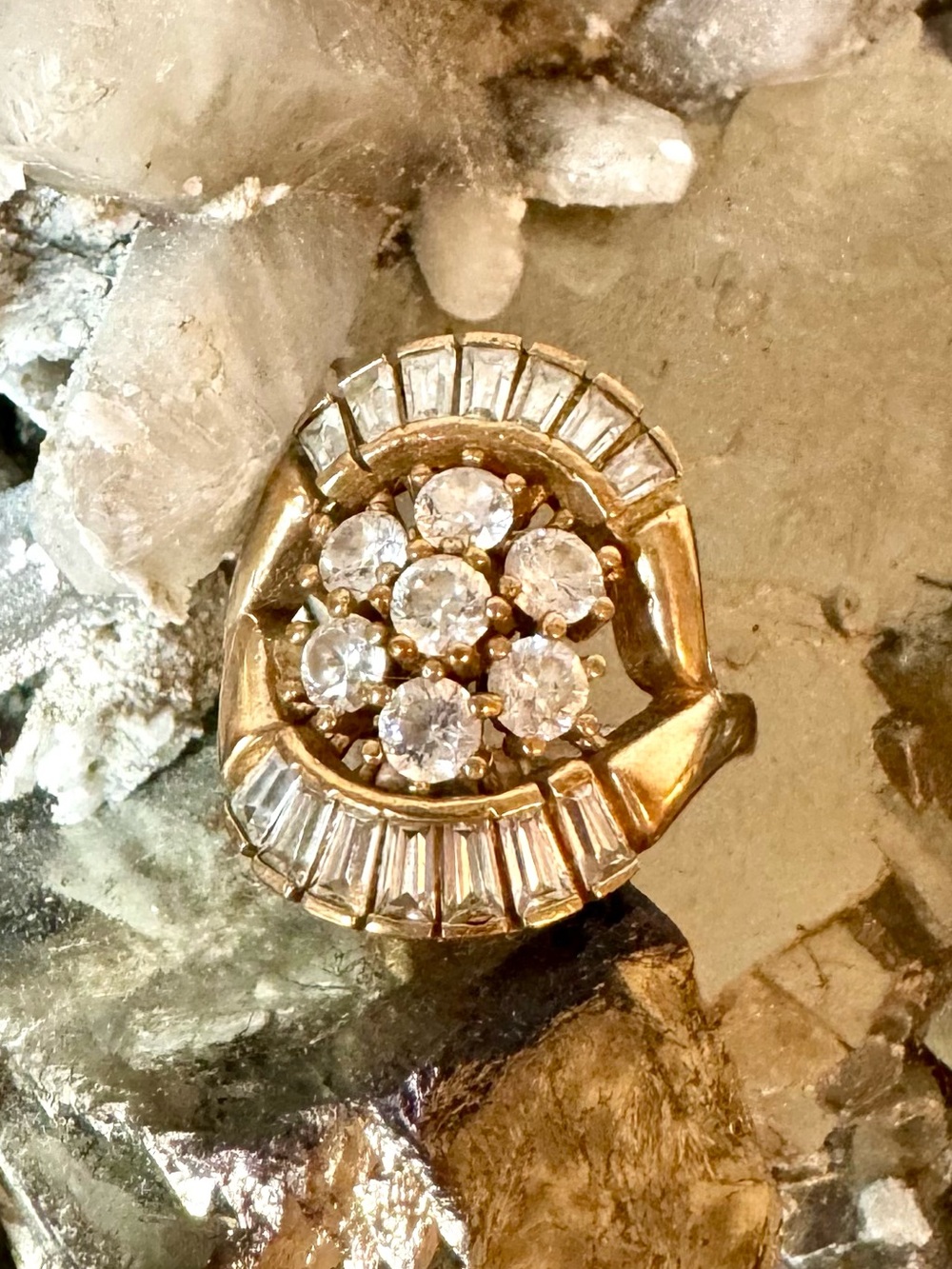 Gorgeous Floral Design Ring
